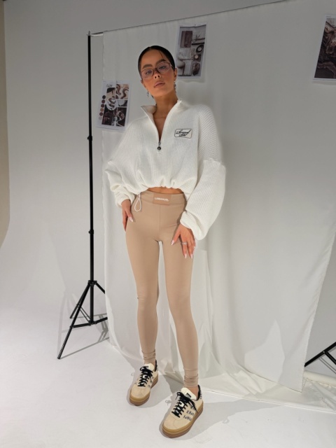 Beżowe legginsy  Lamanuel z ozdobnym marszczeniem – butik NUVELL PREMIUM